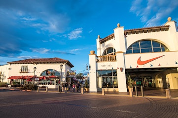 Le Creuset opens at the Outlets at San Clemente – Orange County Register