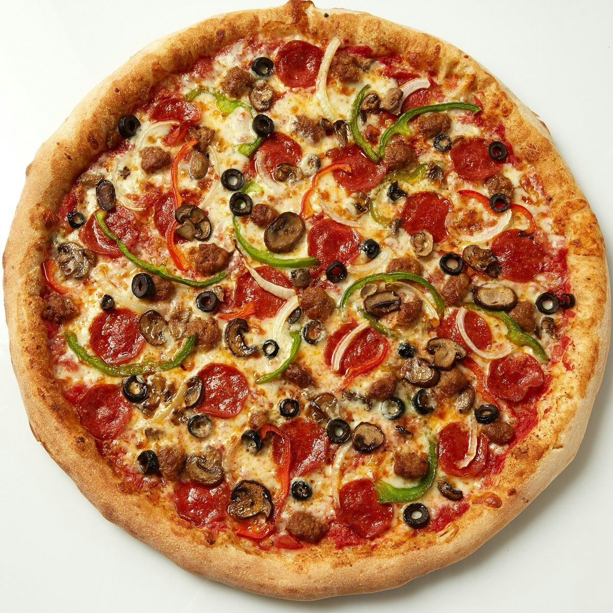 ассортимент пиццы в пиццерии фото 111